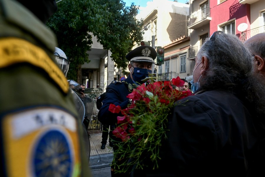 Επέτειος Γρηγορόπουλου: Μπαράζ προσαγωγών και «κλεφτοπόλεμος» στο κέντρο της Αθήνας